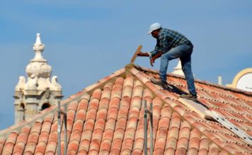 Benefits Of Hiring A Professional Roofing Service