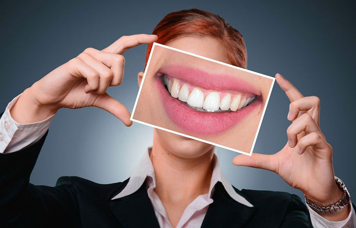5 Helpful Tips for Getting a Brighter Smile